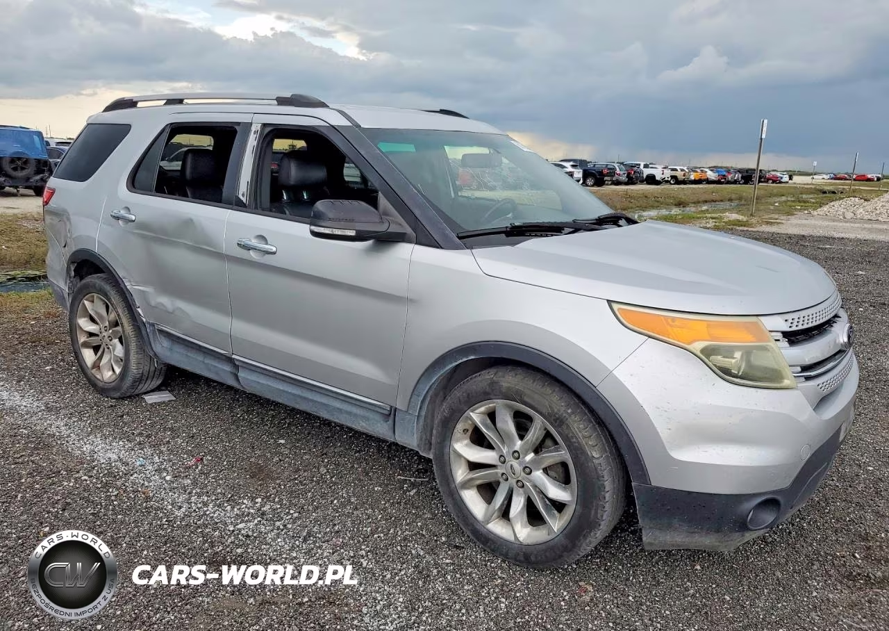2014 Ford Explorer Xlt VIN:1FM5K7D85EGC20608 - 4