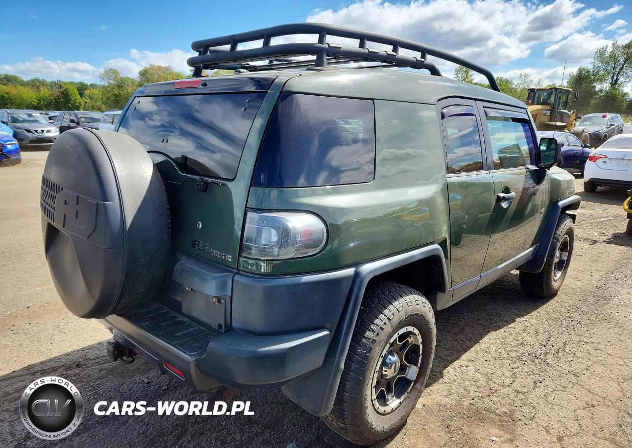 2011 Toyota Fj Cruiser Base VIN:JTEBU4BF6BK109295 - 3