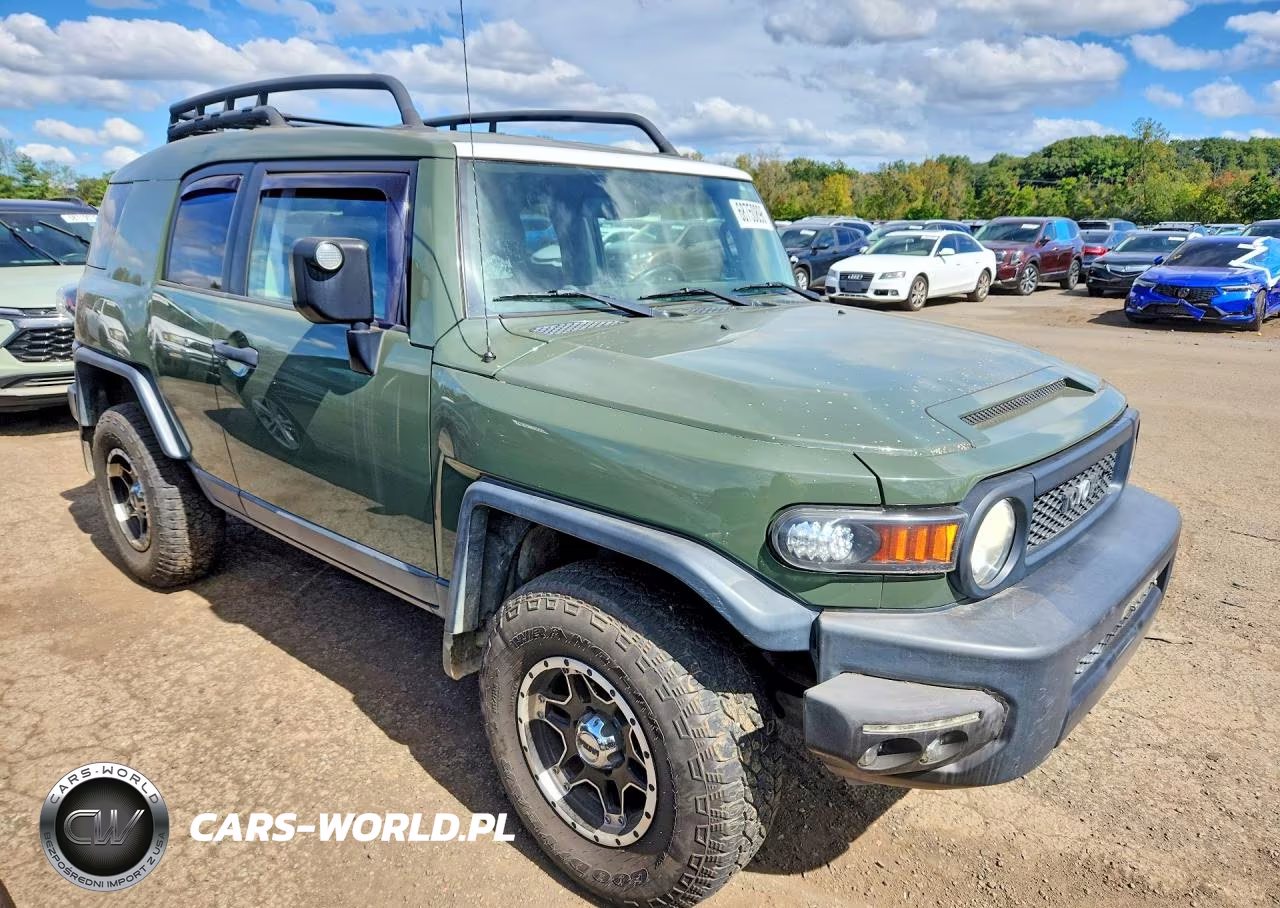 2011 Toyota Fj Cruiser Base VIN:JTEBU4BF6BK109295 - 4