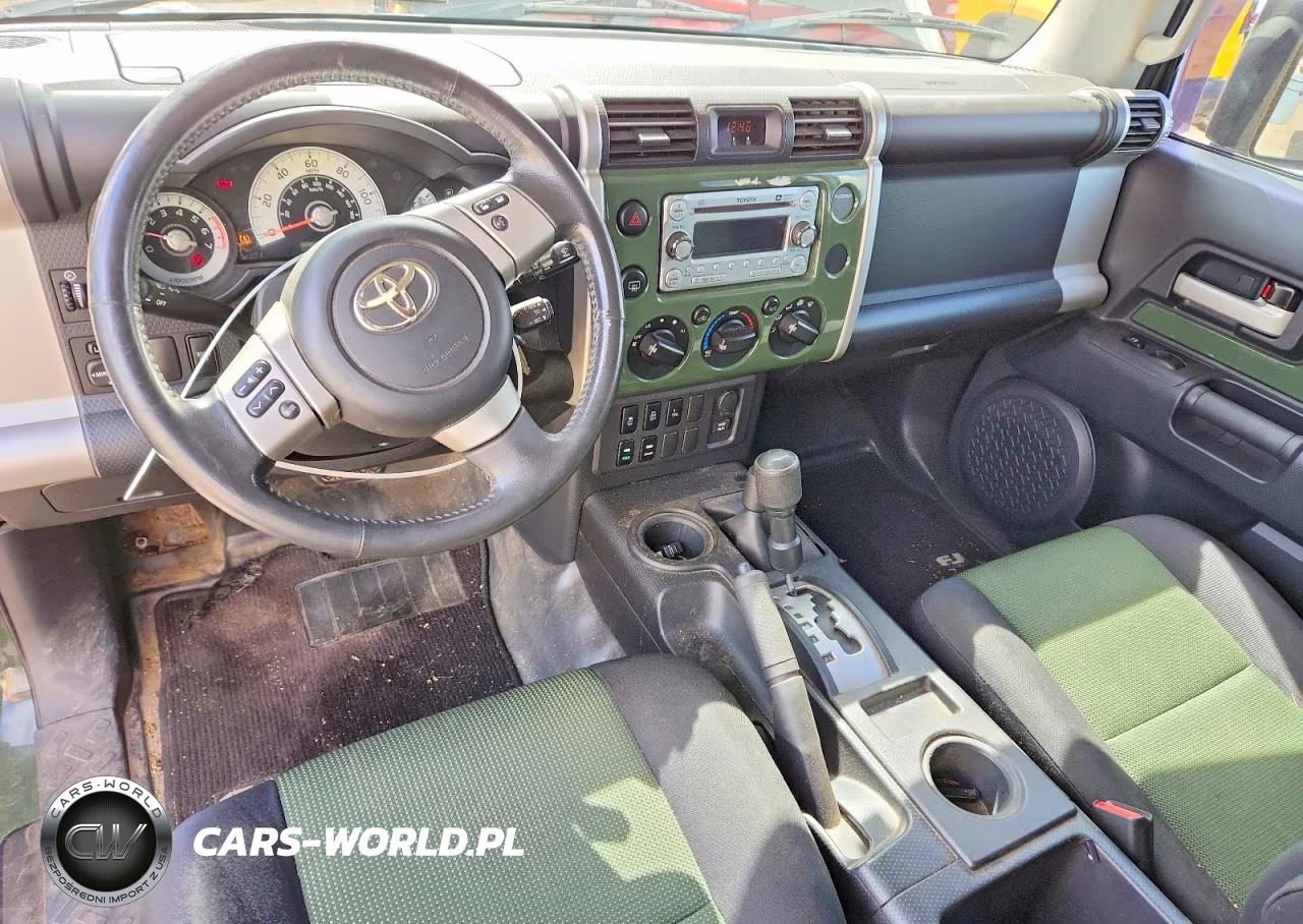 2011 Toyota Fj Cruiser Base VIN:JTEBU4BF6BK109295 - 8