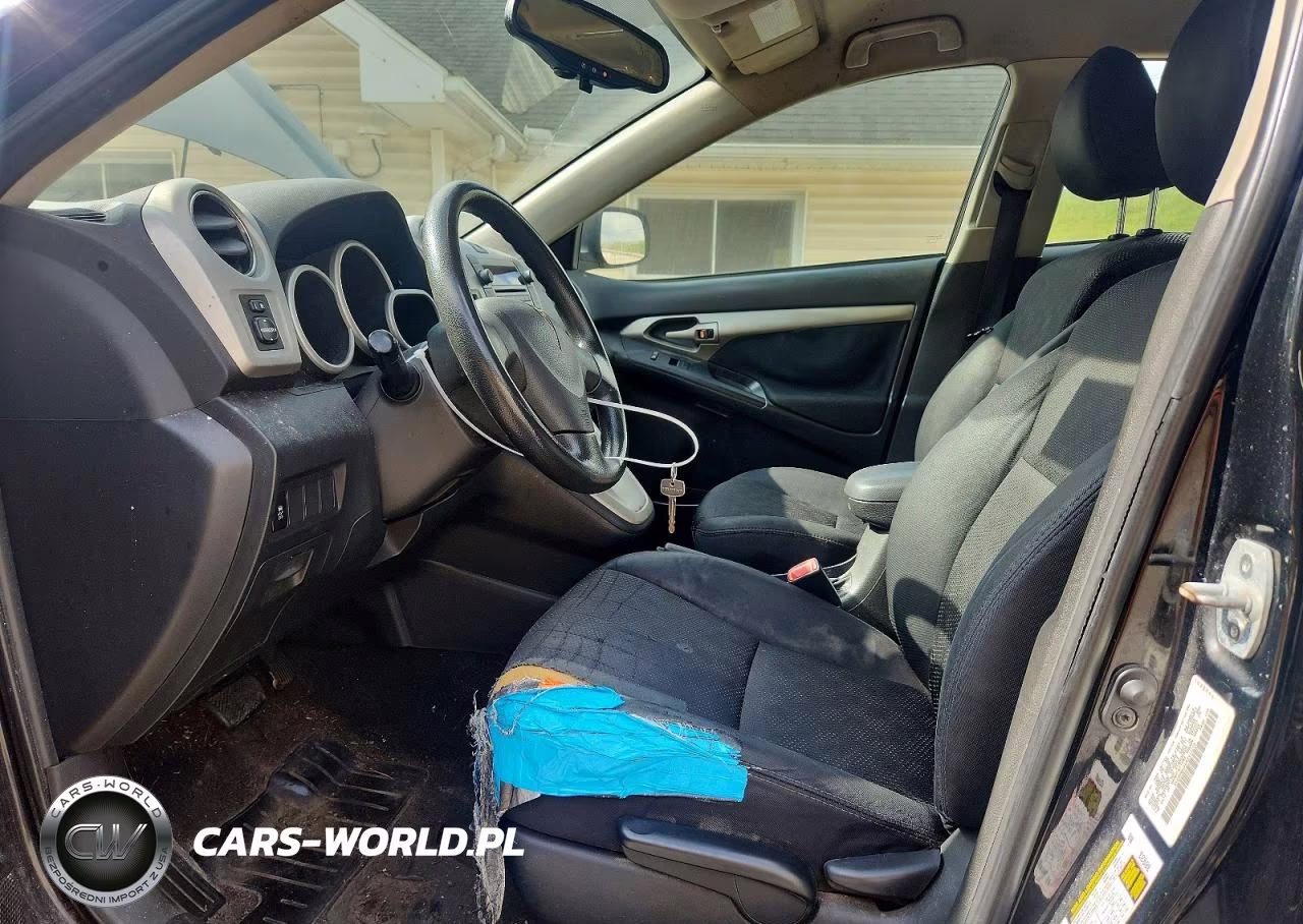 2010 Pontiac Vibe VIN:5Y2SP6E04AZ411219 - 7