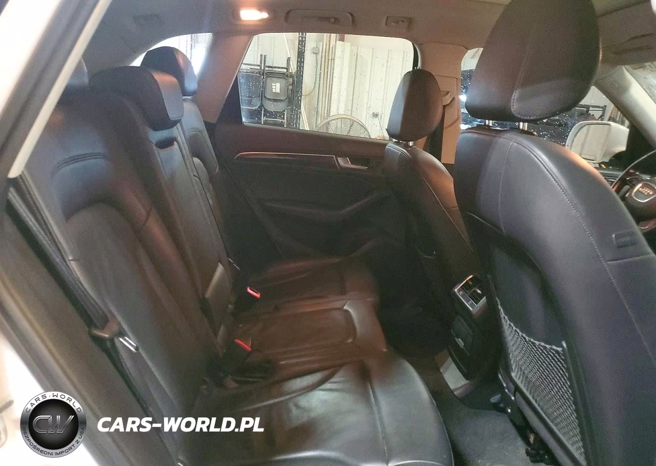2016 Audi Q5 Premium VIN:WA1C2AFP8GA077621 - 10