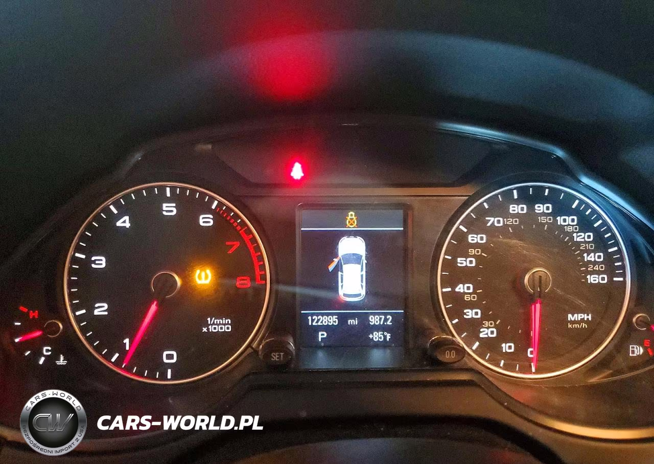 2016 Audi Q5 Premium VIN:WA1C2AFP8GA077621 - 9