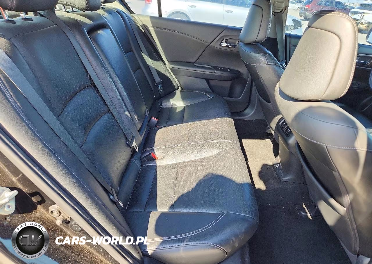 2016 Honda Accord Touring VIN:1HGCR3F90GA004405 - 10