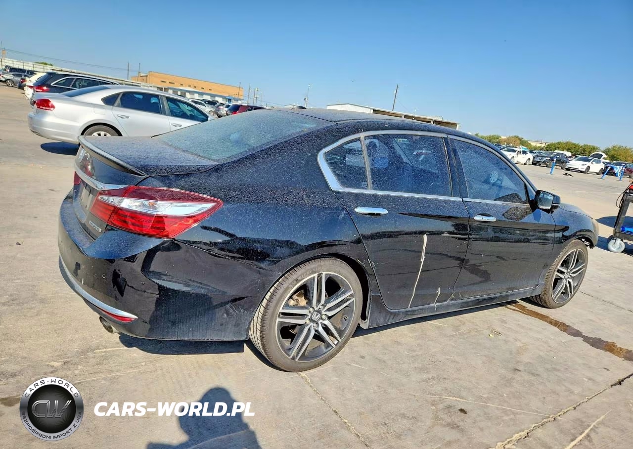 2016 Honda Accord Touring VIN:1HGCR3F90GA004405 - 3