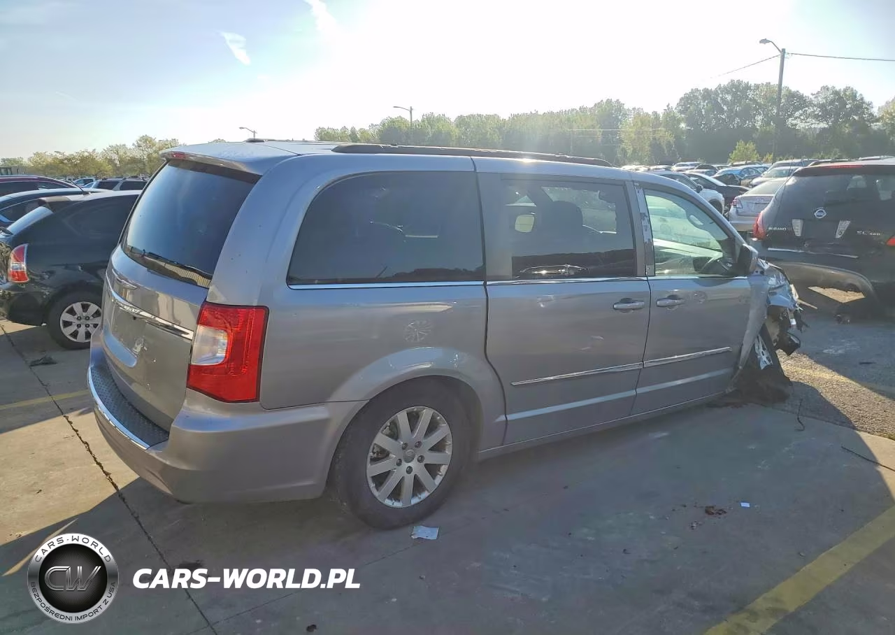 2014 Chrysler Town & Country Touring VIN:2C4RC1BG8ER211457 - 3