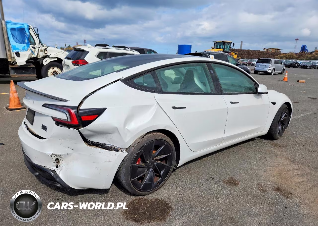 2024 Tesla Model 3 VIN:5YJ3E1ET7RF773909 - 3