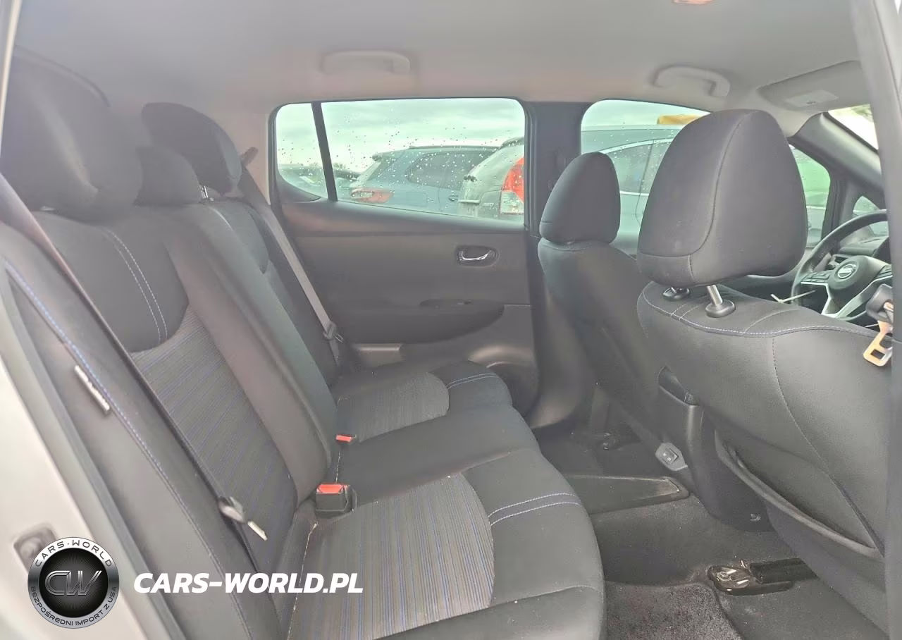 2020 Nissan Leaf Sv Plus VIN:1N4BZ1CP9LC307608 - 10