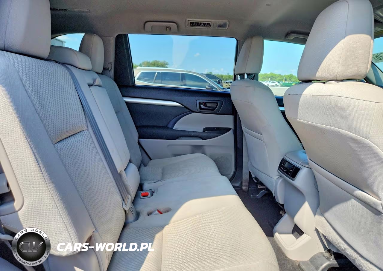 2015 Toyota Highlander Le VIN:5TDZARFH0FS011589 - 11