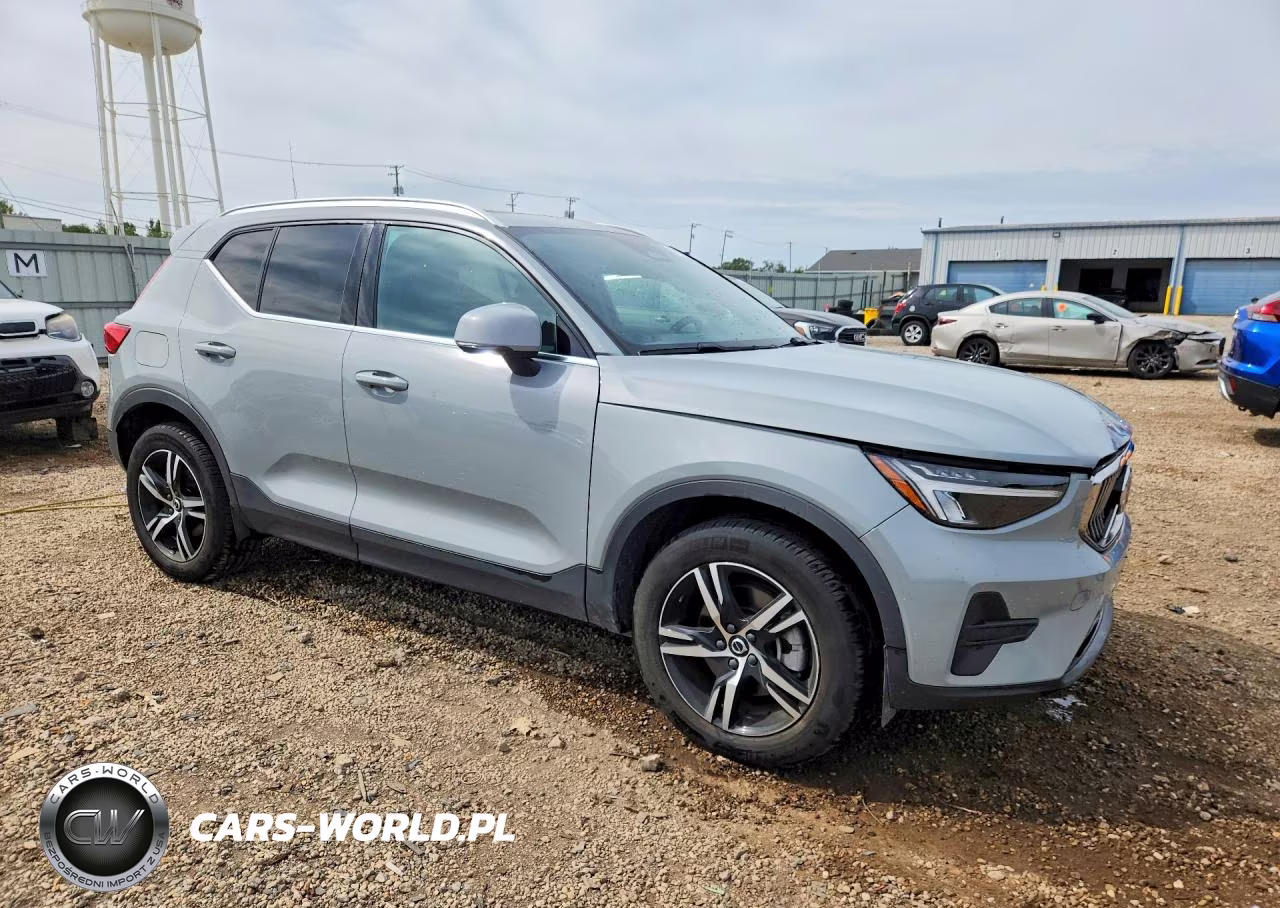 2025 Volvo Xc40 Core VIN:YV4L12UJ5S2479254 - 4