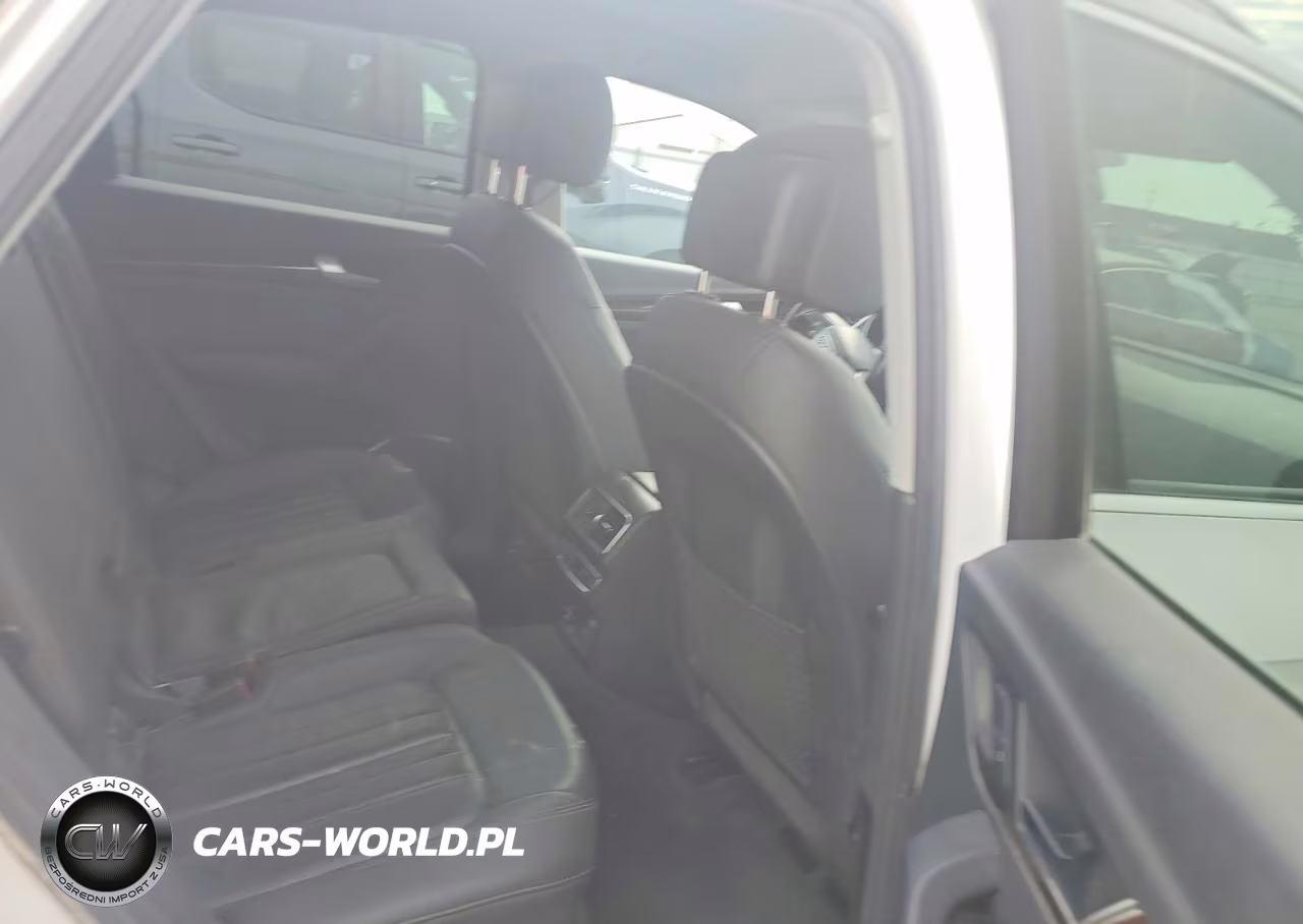 2019 Audi Q5 Premium VIN:WA1ANAFY0K2115627 - 11
