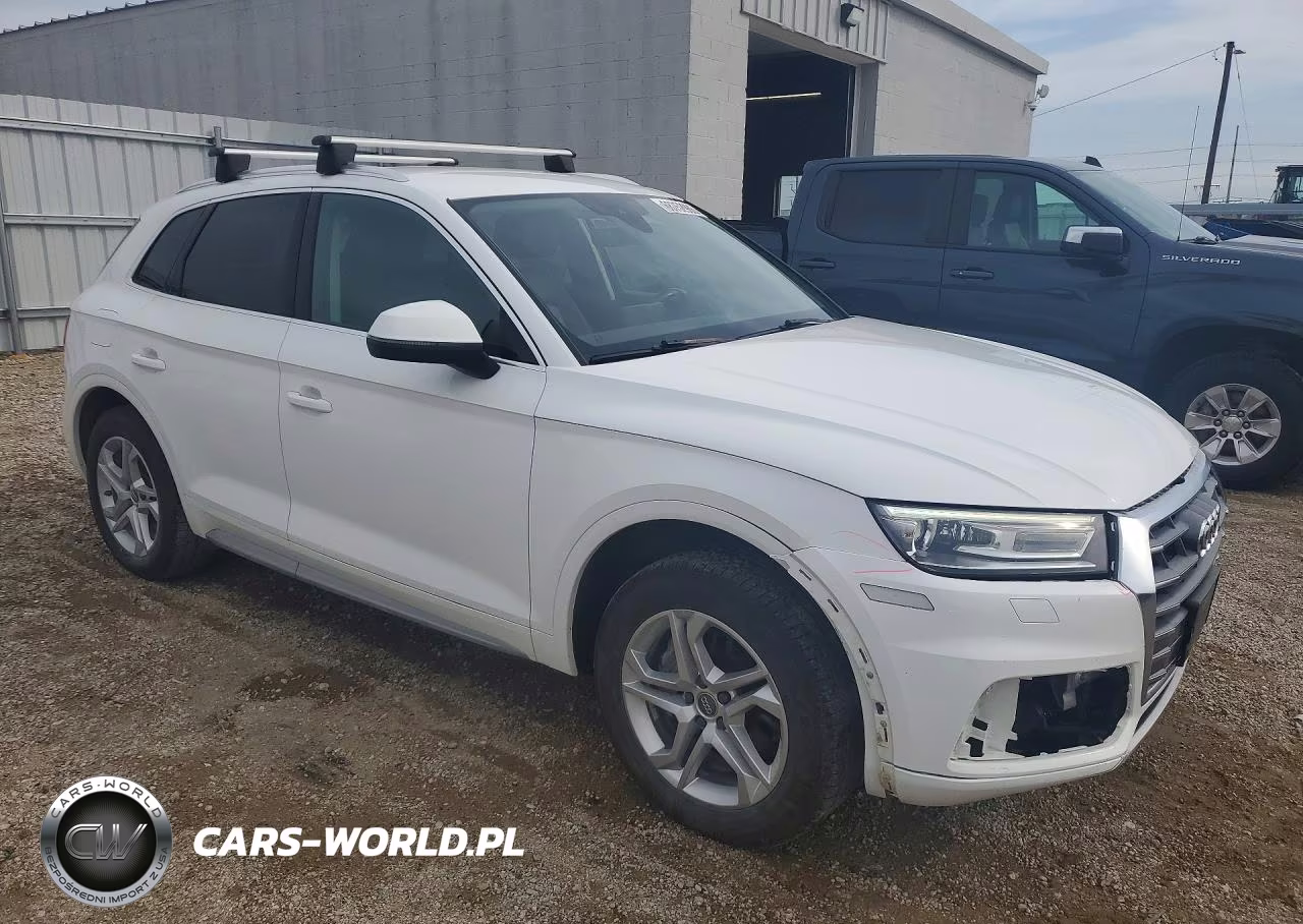 2019 Audi Q5 Premium VIN:WA1ANAFY0K2115627 - 4