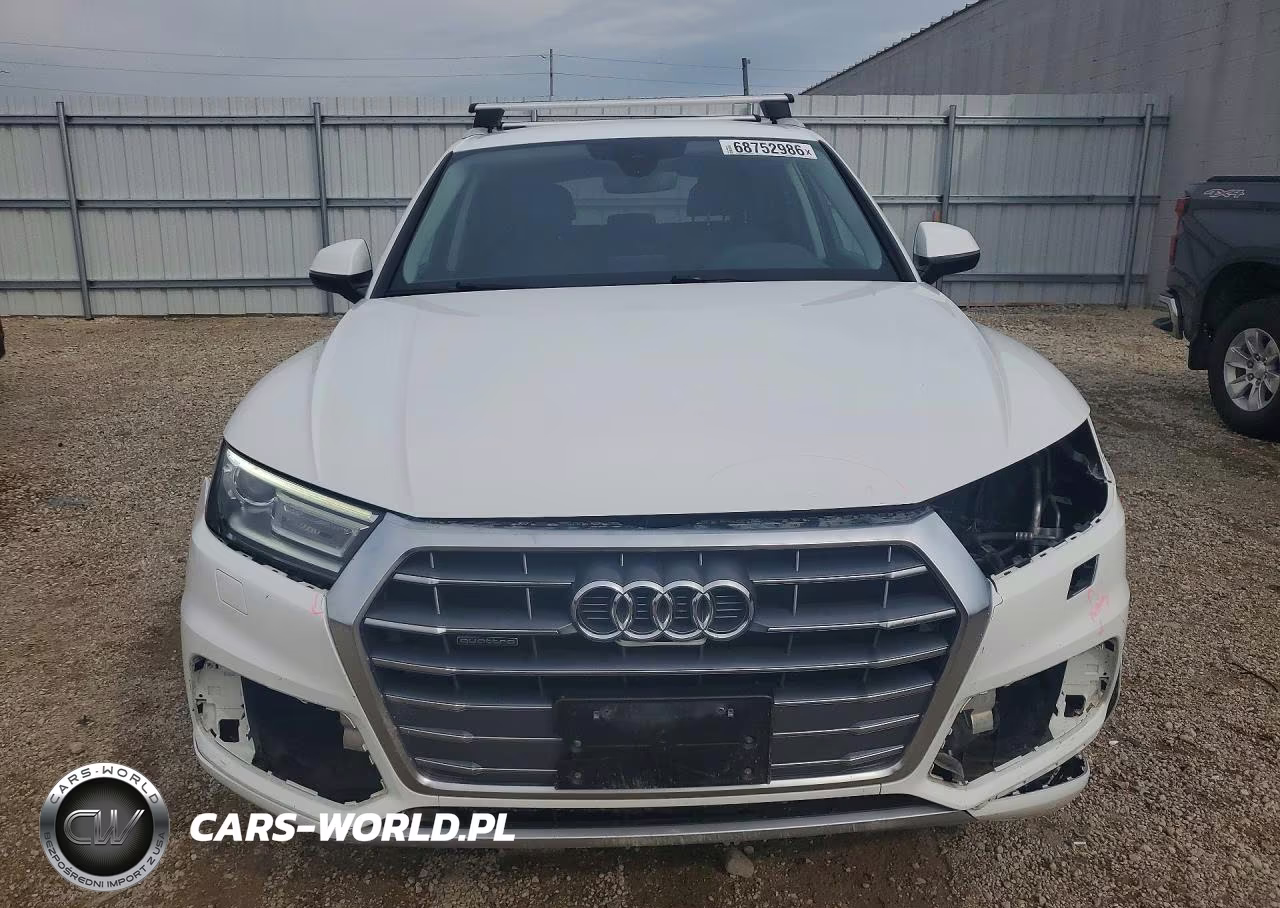 2019 Audi Q5 Premium VIN:WA1ANAFY0K2115627 - 5