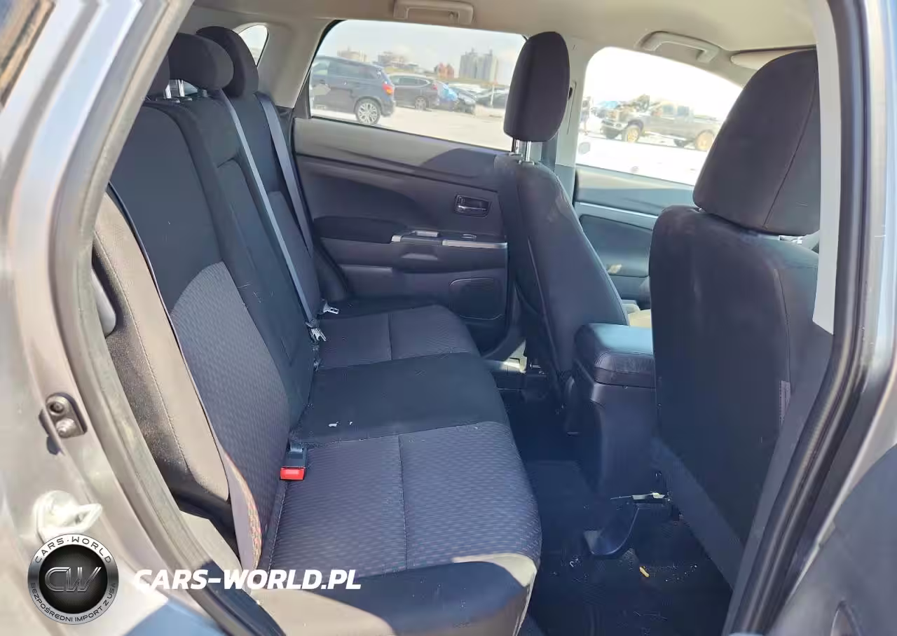 2019 Mitsubishi Outlander Sport Se VIN:JA4AP4AU6KU016945 - 11
