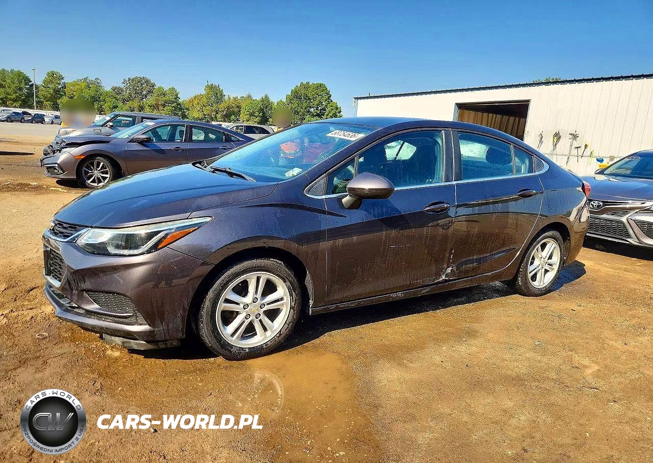 2017 Chevrolet Cruze Lt VIN:1G1BE5SM5H7177310 - 1