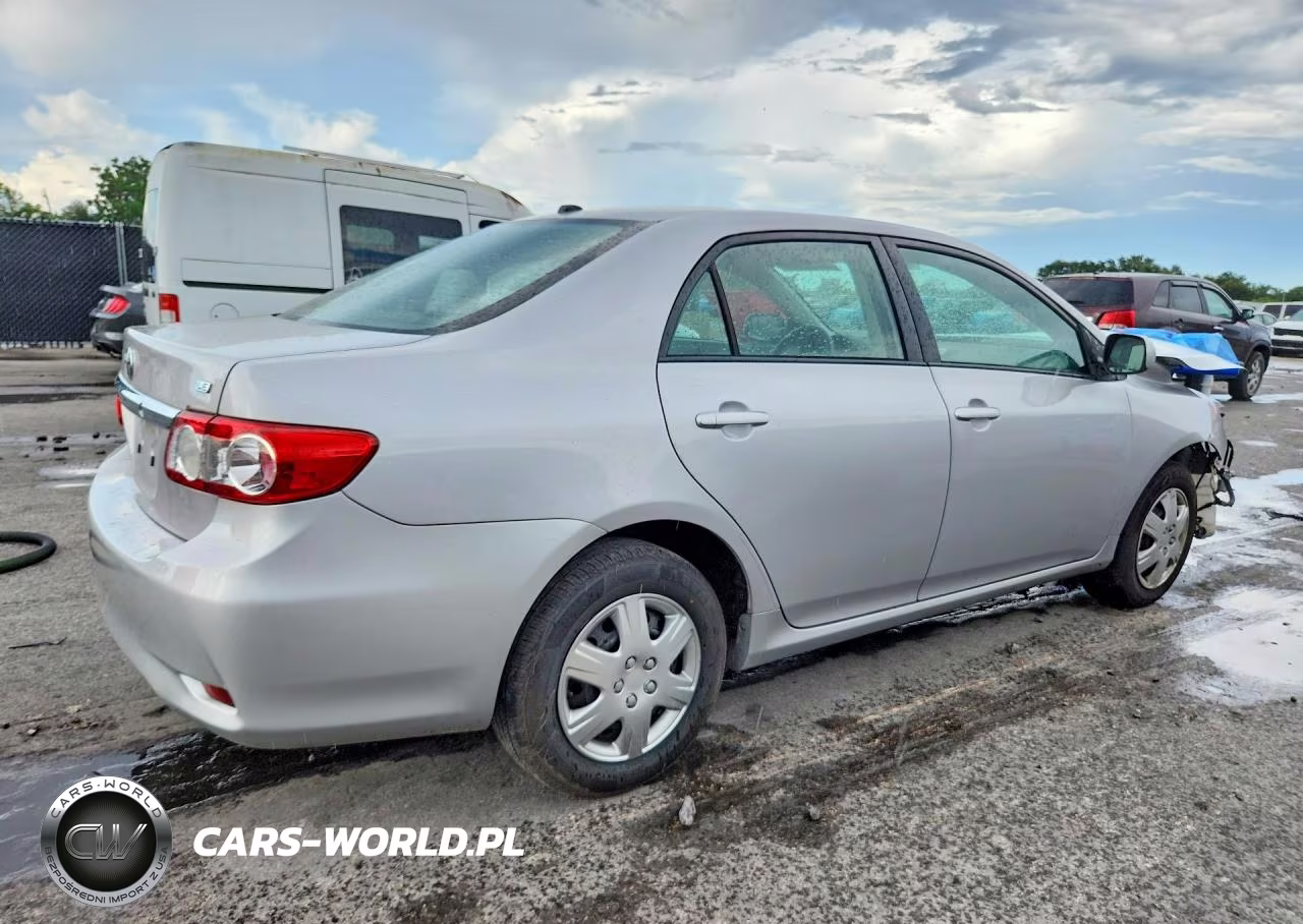 2011 Toyota Corolla Le VIN:2T1BU4EEXBC745873 - 3