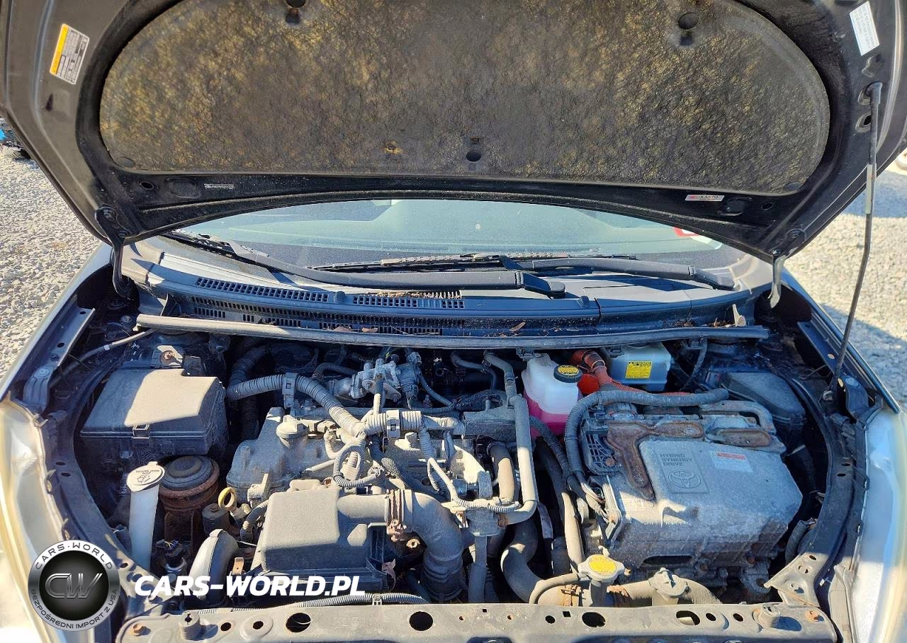 2012 Toyota Prius C Four VIN:JTDKDTB32C1012770 - 11