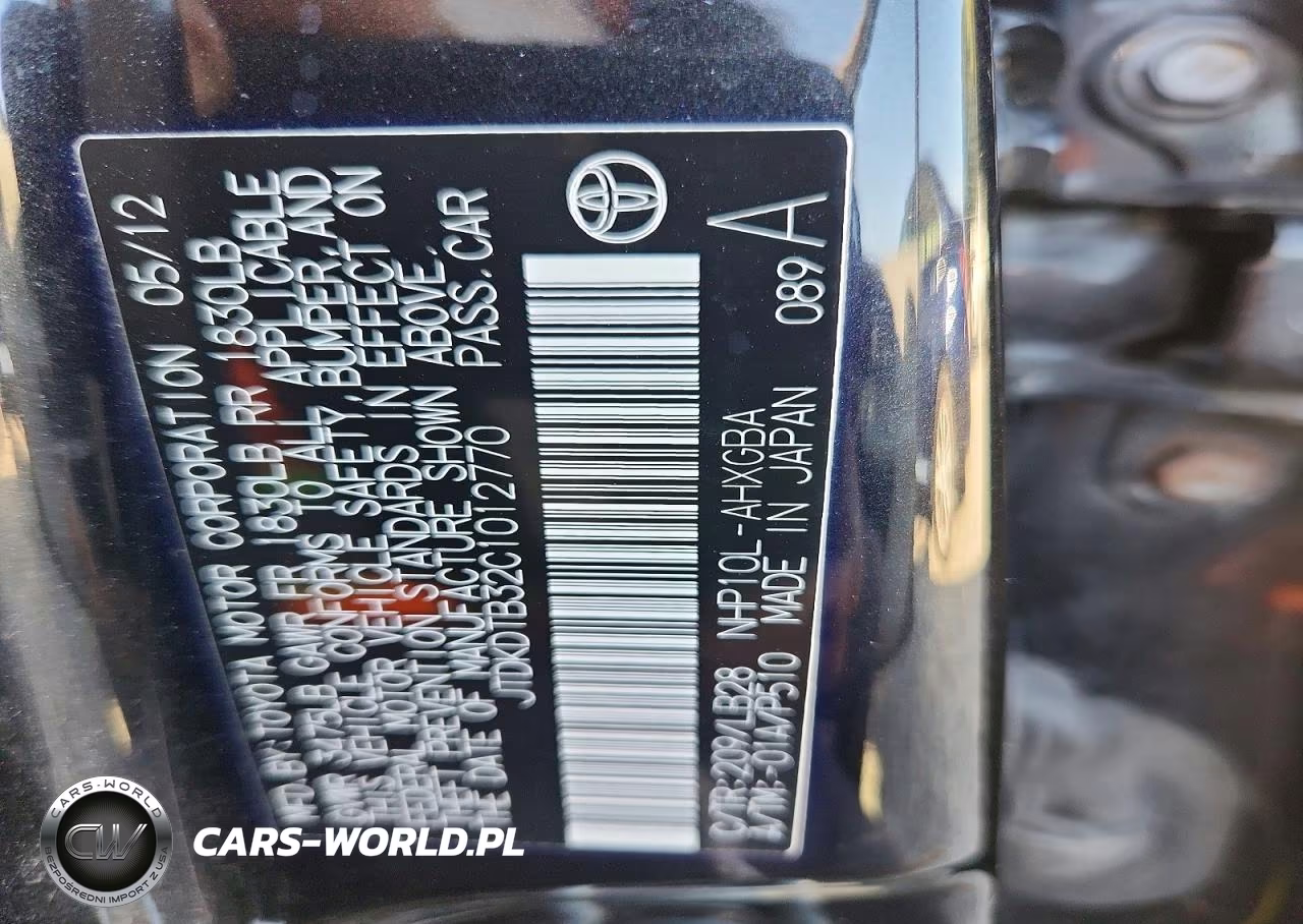 2012 Toyota Prius C Four VIN:JTDKDTB32C1012770 - 12