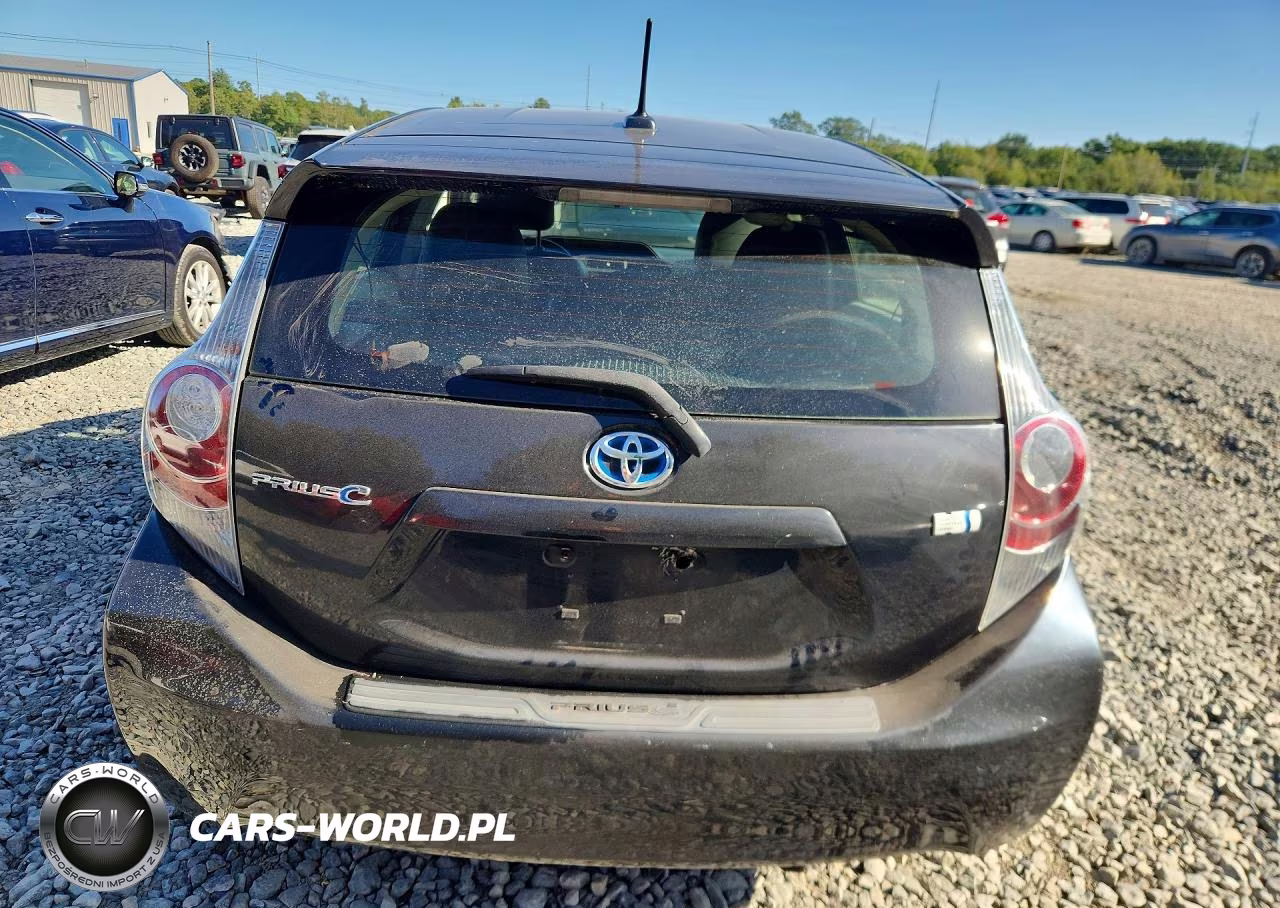 2012 Toyota Prius C Four VIN:JTDKDTB32C1012770 - 6