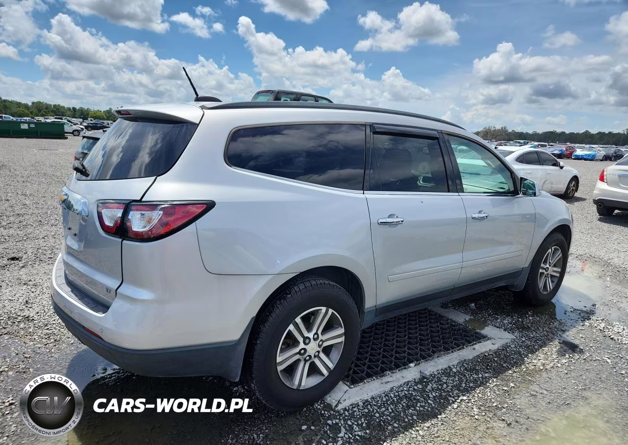 2017 Chevrolet Traverse Lt VIN:1GNKRHKDXHJ186155 - 3