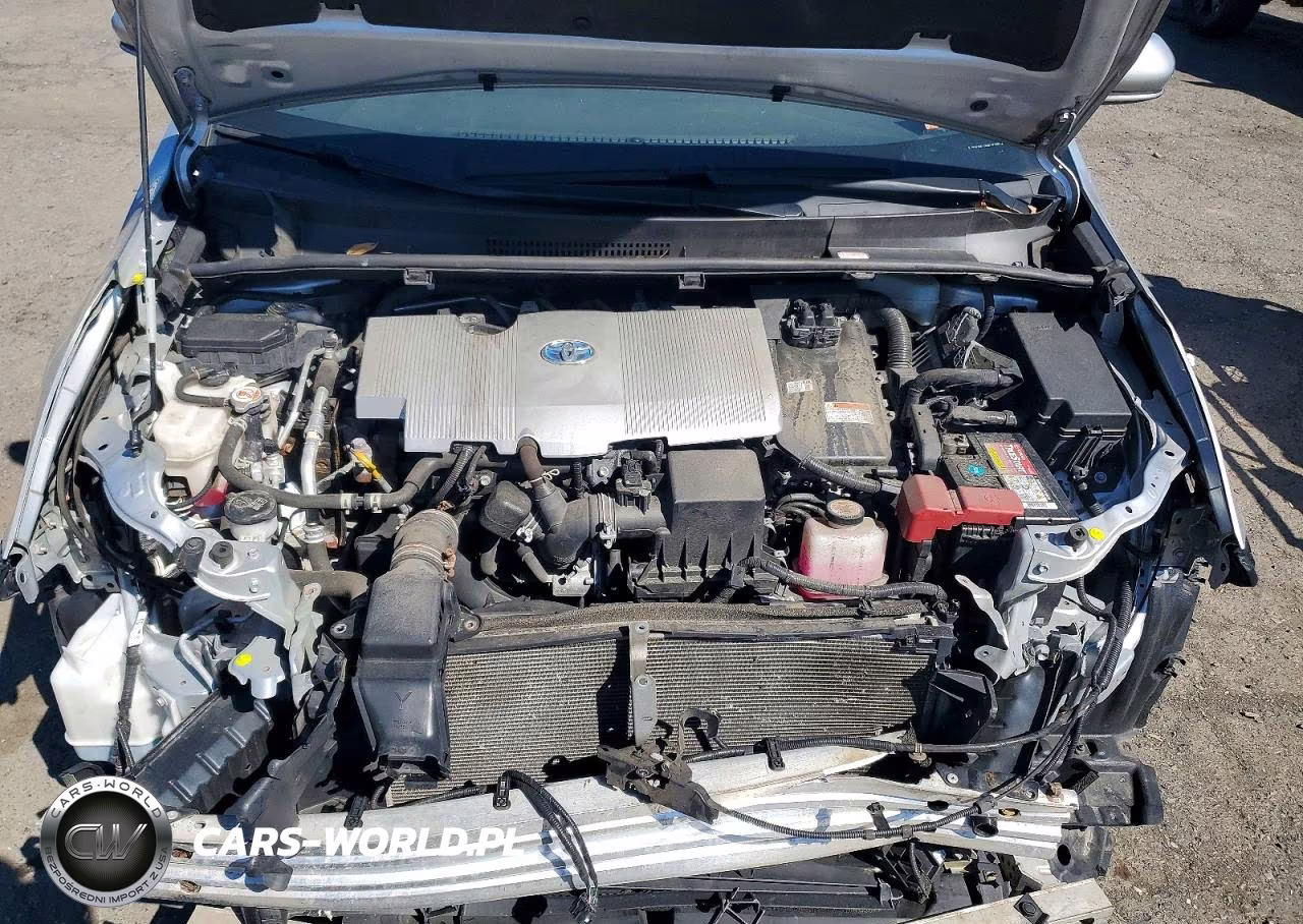 2021 Toyota Prius Le VIN:JTDKAMFU3M3145285 - 11