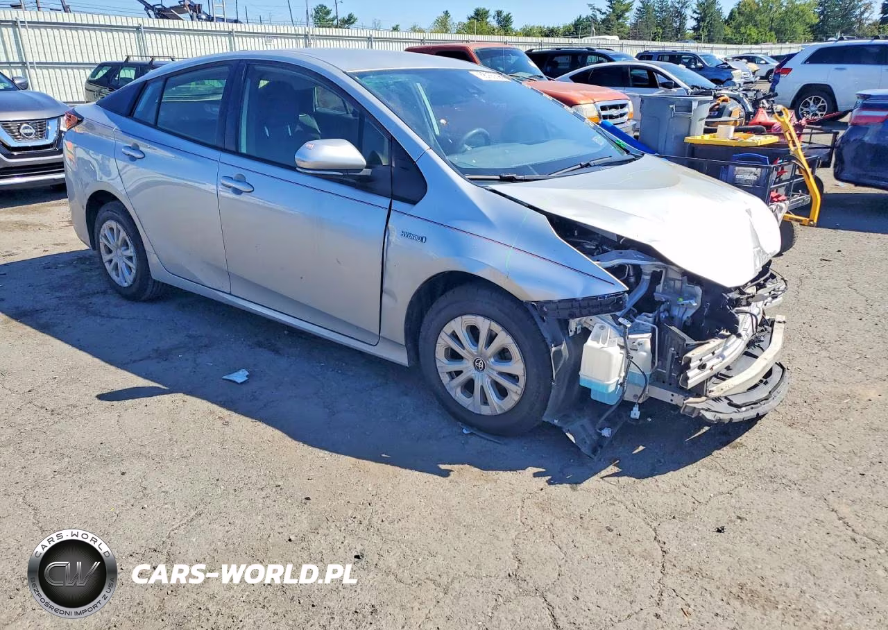 2021 Toyota Prius Le VIN:JTDKAMFU3M3145285 - 4