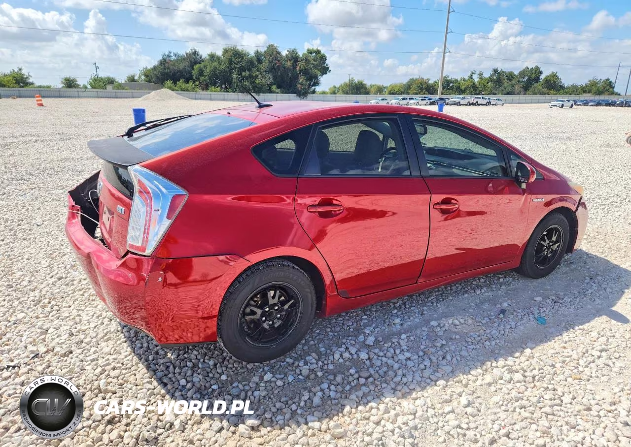 2013 Toyota Prius Four VIN:JTDKN3DU1D0350249 - 3
