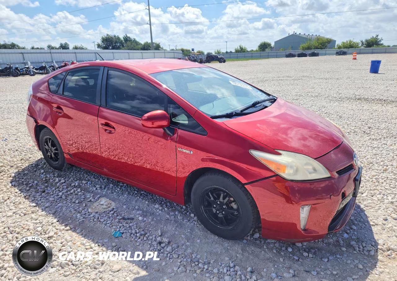 2013 Toyota Prius Four VIN:JTDKN3DU1D0350249 - 4