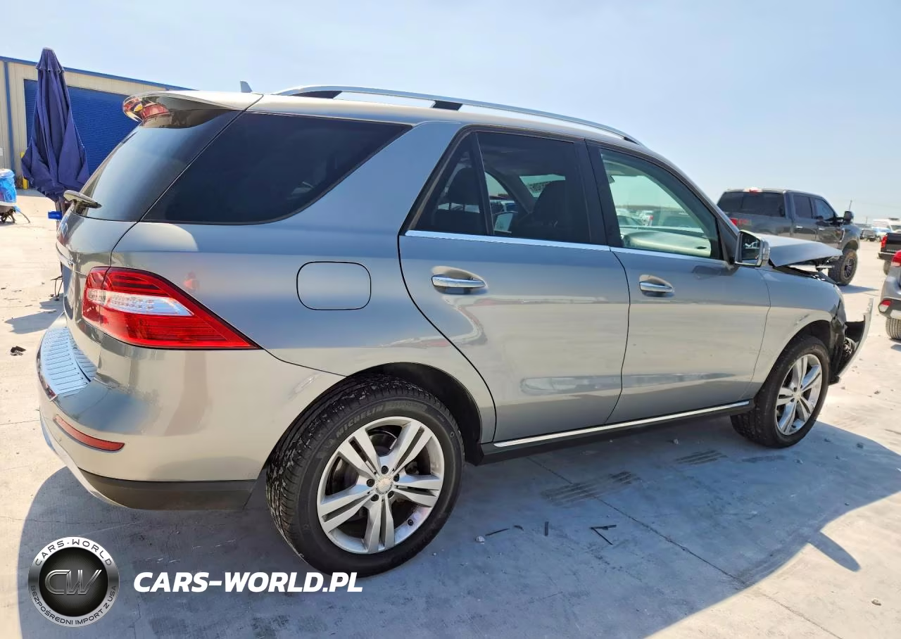 2015 Mercedes-Benz Ml 350 VIN:4JGDA5JBXFA518661 - 3