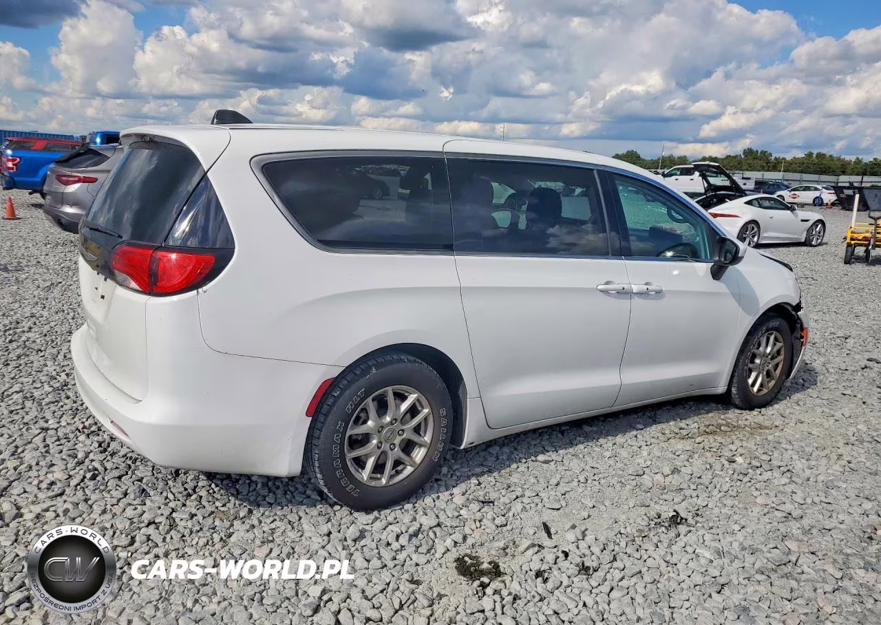 2022 Chrysler Voyager Lx VIN:2C4RC1CG3NR159234 - 3