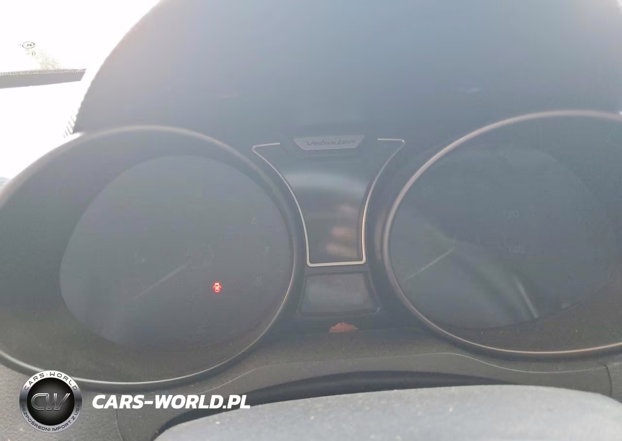 2015 Hyundai Veloster Turbo VIN:KMHTC6AE4FU228291 - 9