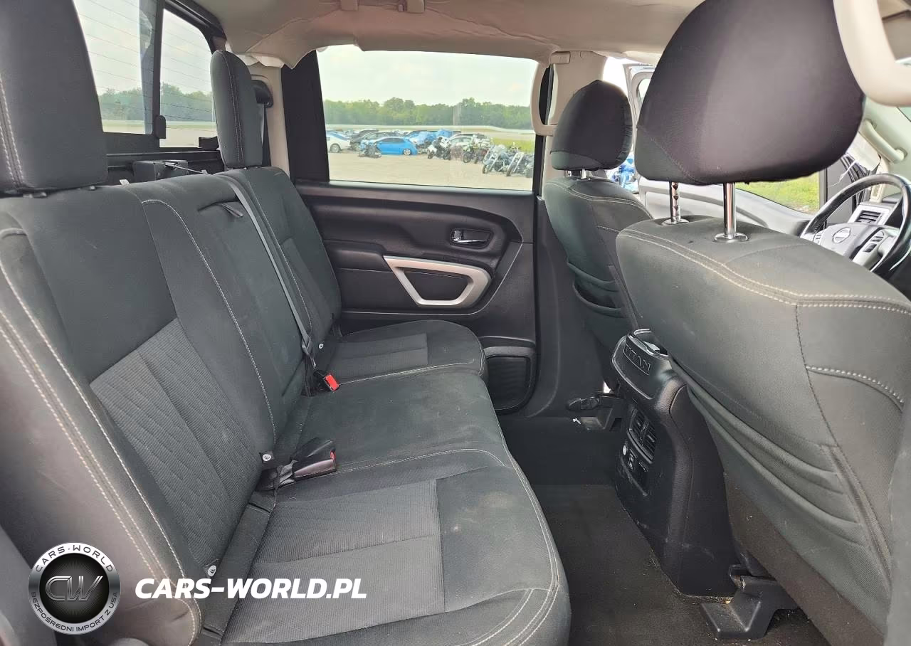 2019 Nissan Titan Xd Sv VIN:1N6BA1F4XKN530193 - 10