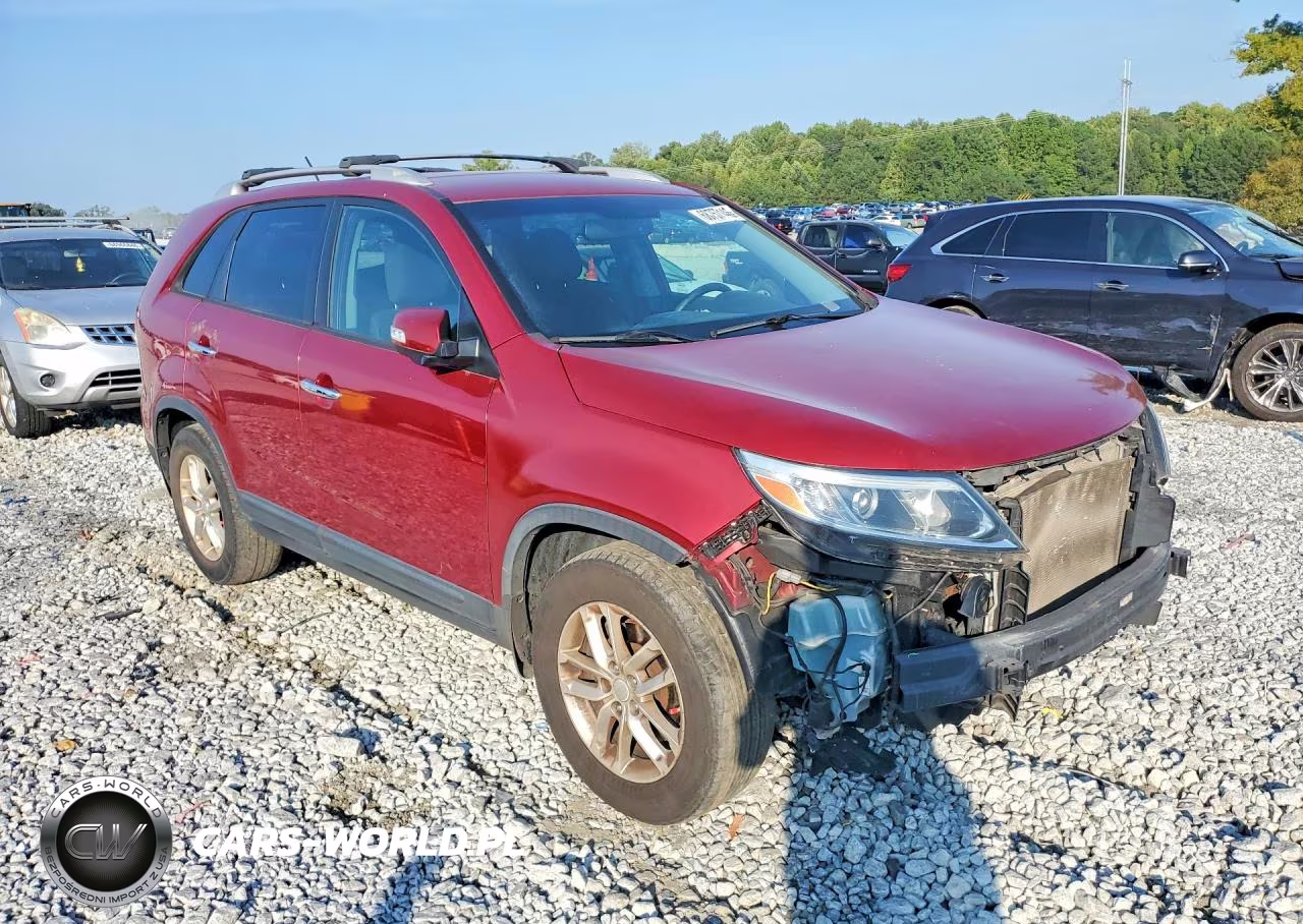 2014 Kia Sorento Lx VIN:5XYKT4A62EG436781 - 4