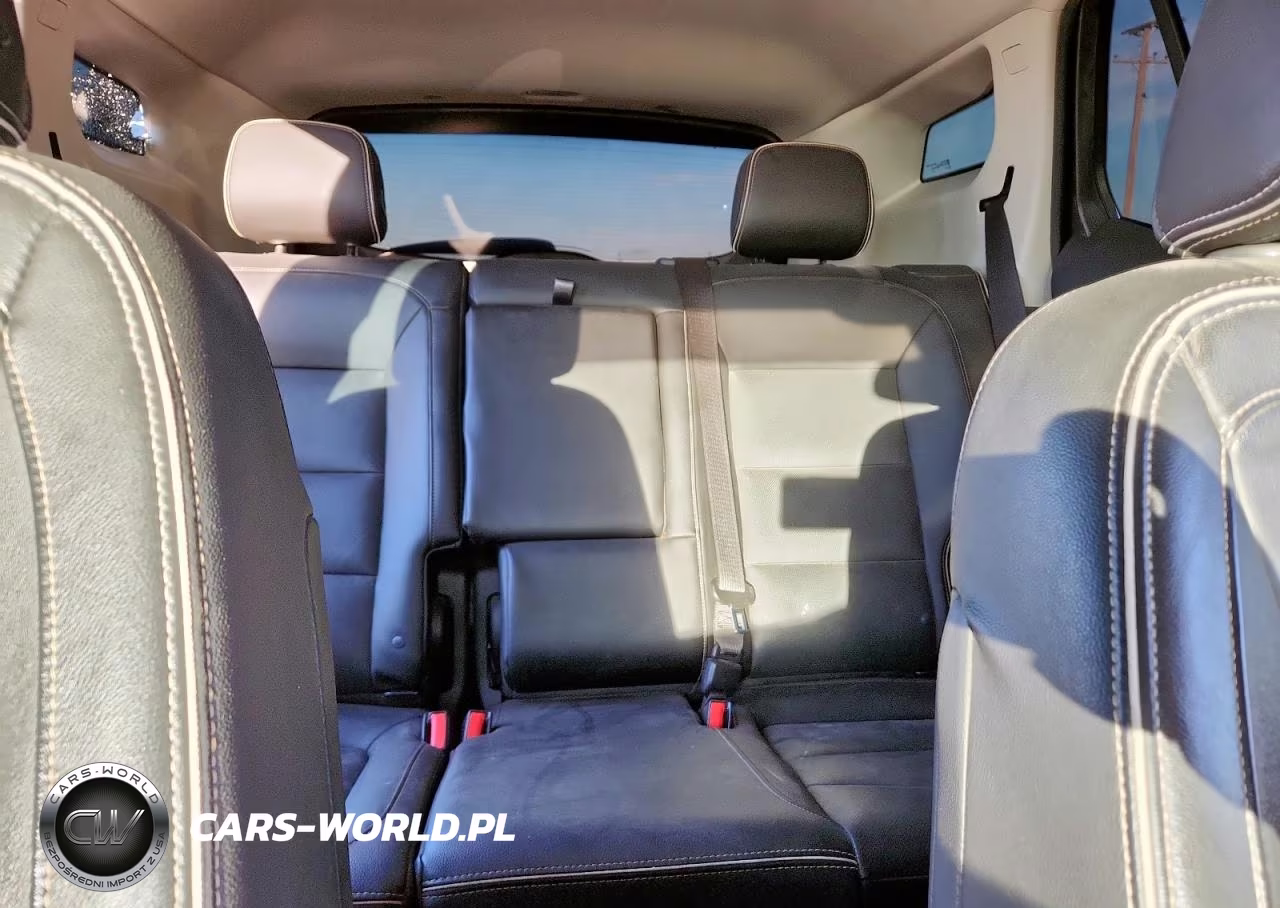 2019 GMC Terrain Denali VIN:3GKALSEX9KL223256 - 10
