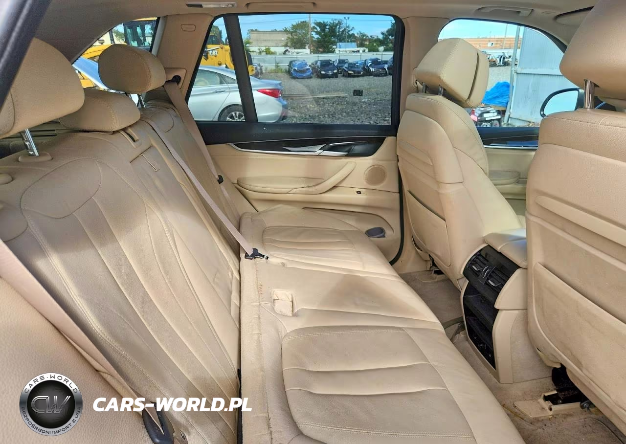 2015 BMW X5 xDrive50I VIN:5UXKR6C59F0J78490 - 11