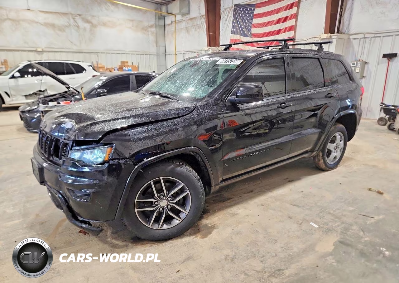 2017 Jeep Grand Cherokee Laredo VIN:1C4RJFAG7HC851368 - 1