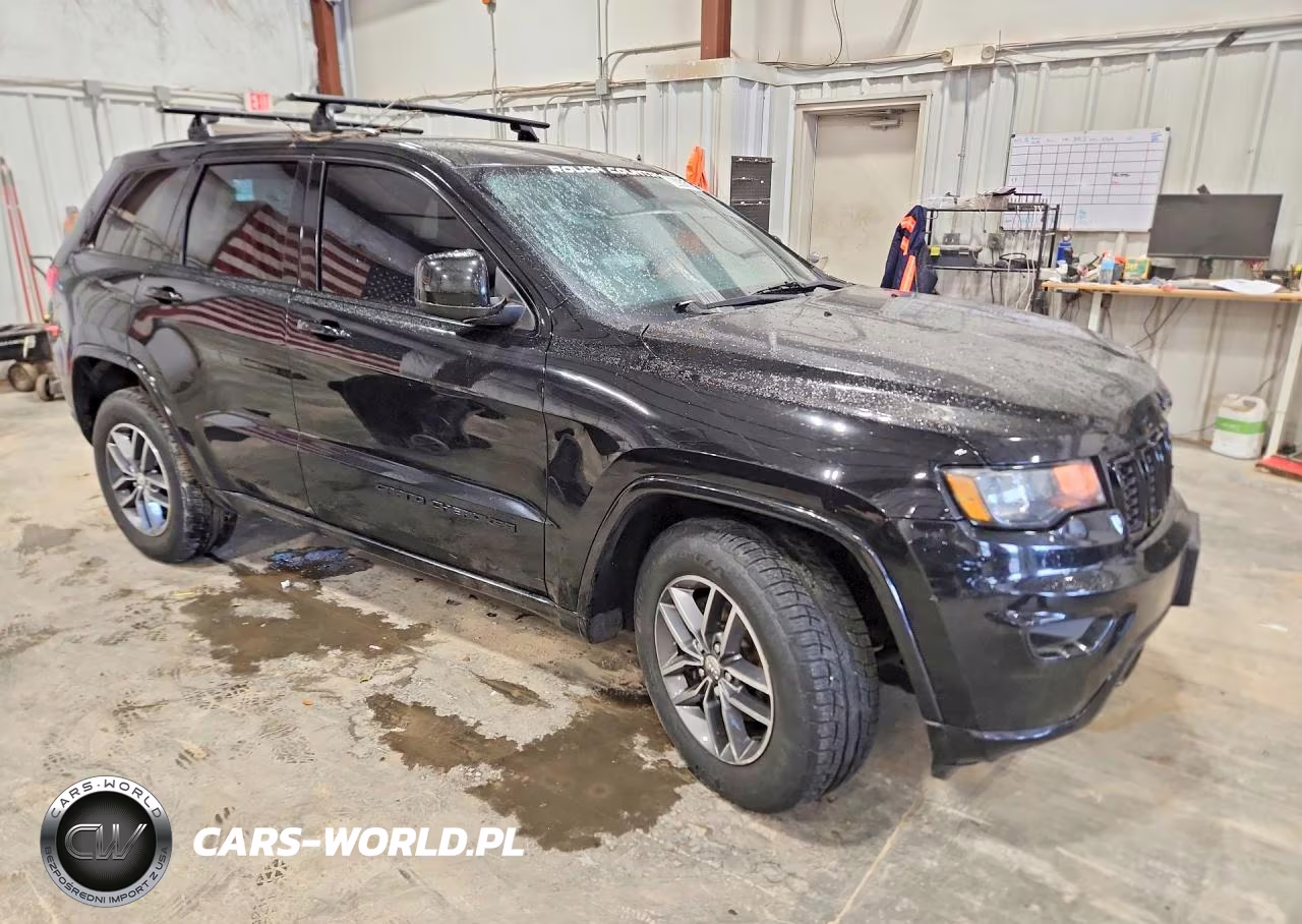 2017 Jeep Grand Cherokee Laredo VIN:1C4RJFAG7HC851368 - 4
