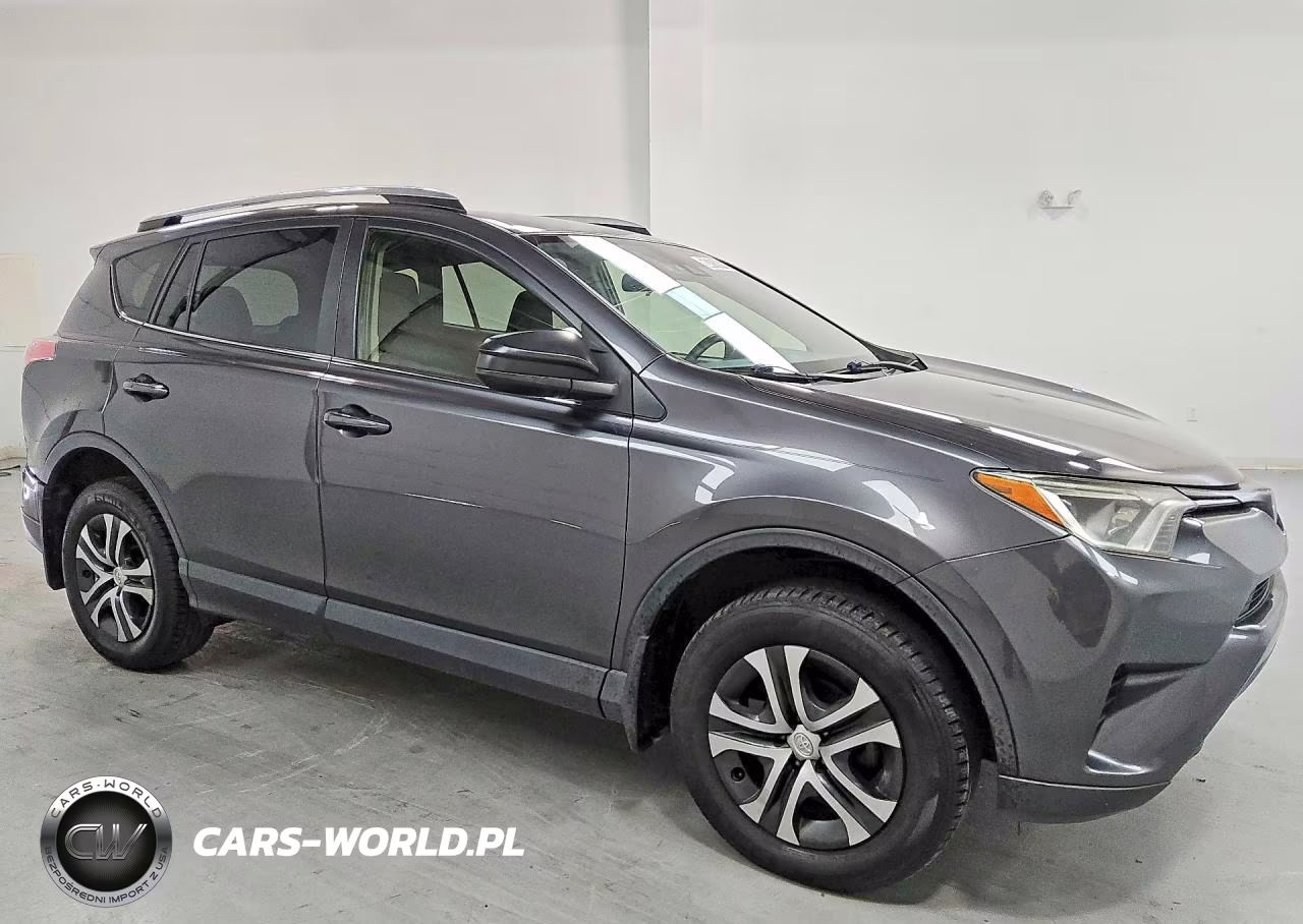 2018 Toyota Rav4 Le VIN:JTMBFREV7JJ237919 - 4