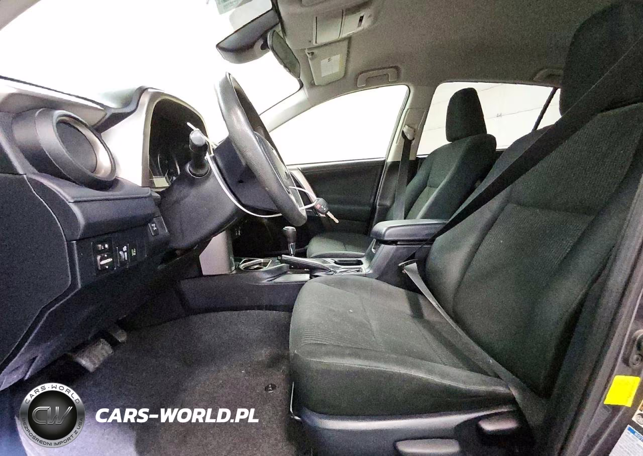 2018 Toyota Rav4 Le VIN:JTMBFREV7JJ237919 - 7