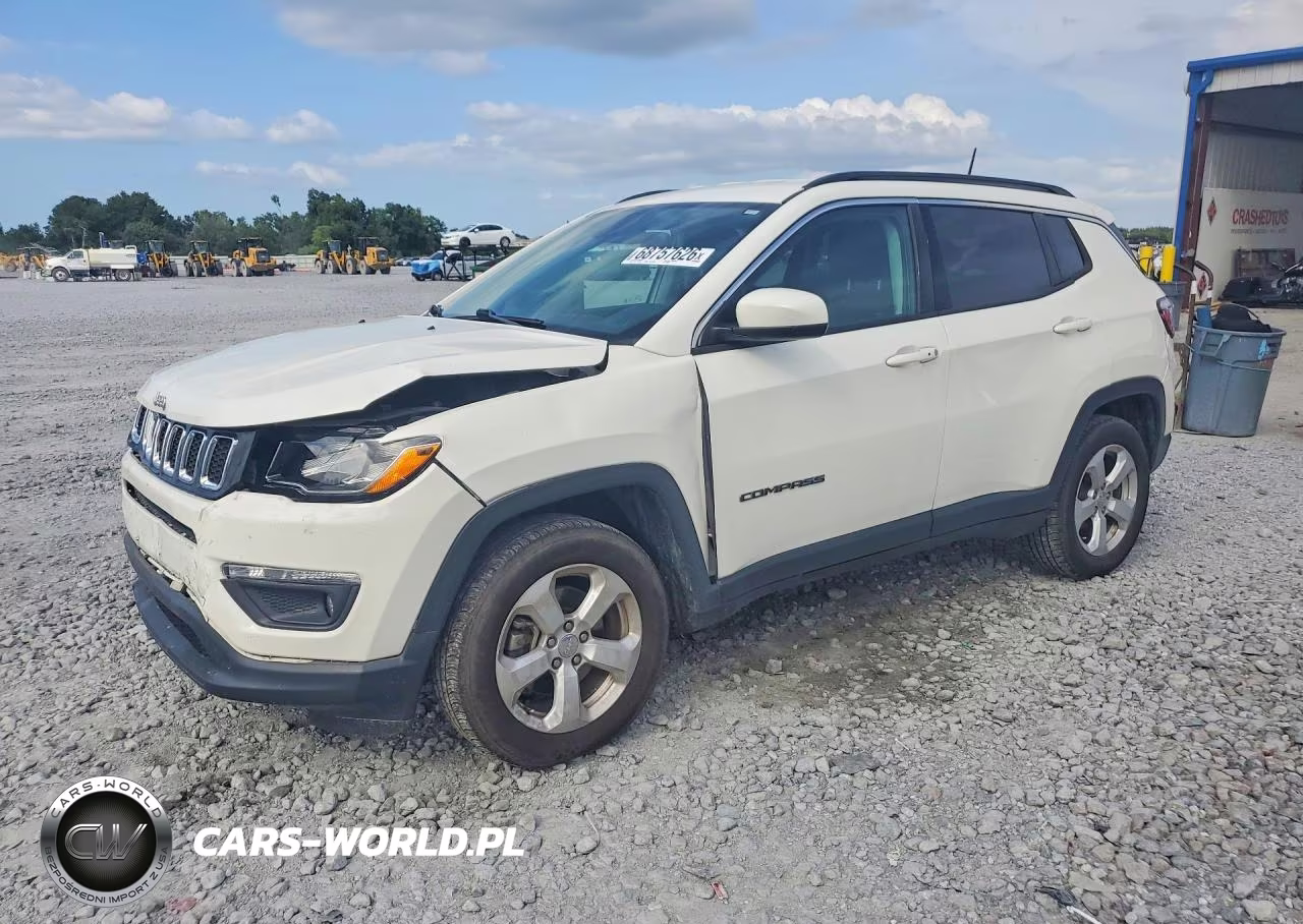 2018 Jeep Compass Latitude VIN:3C4NJDBB4JT348929 - 1