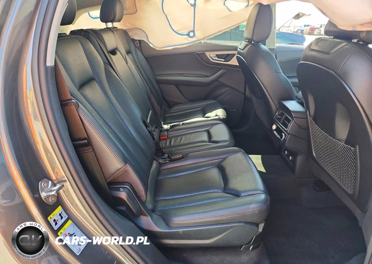 2019 Audi Q7 Premium Plus VIN:WA1LHAF73KD037999 - 10
