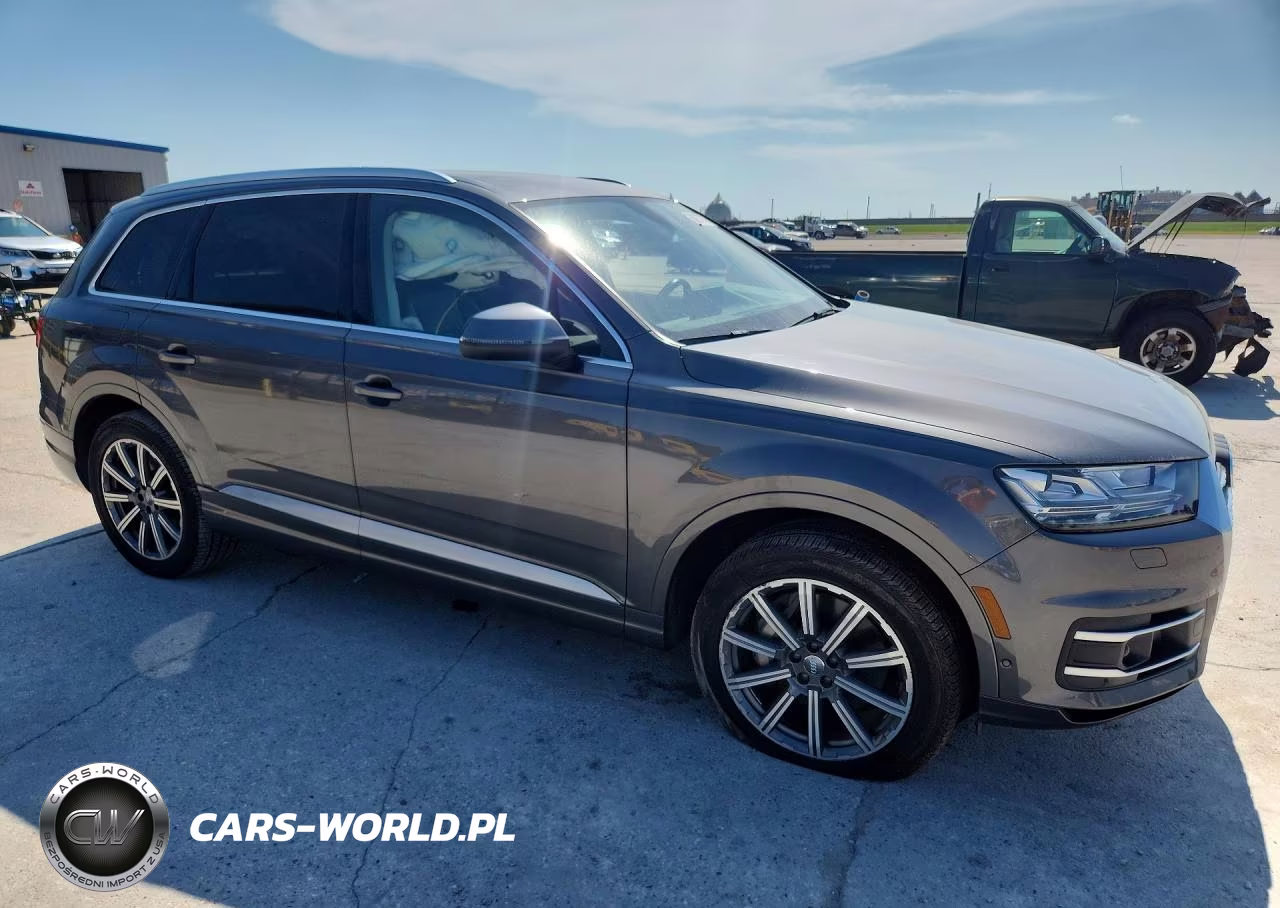 2019 Audi Q7 Premium Plus VIN:WA1LHAF73KD037999 - 4
