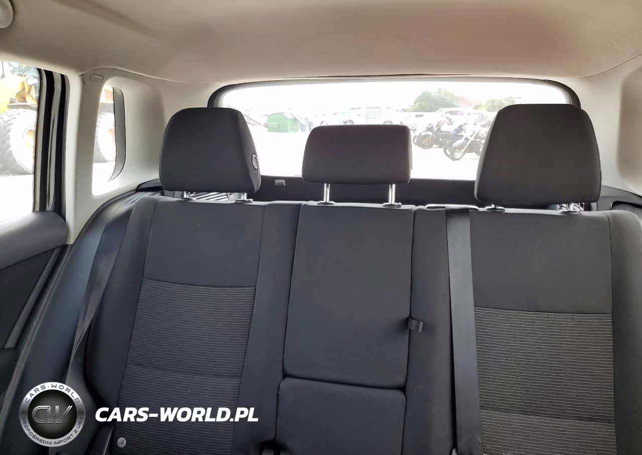 2014 Volkswagen Tiguan S VIN:WVGAV3AX0EW548003 - 10