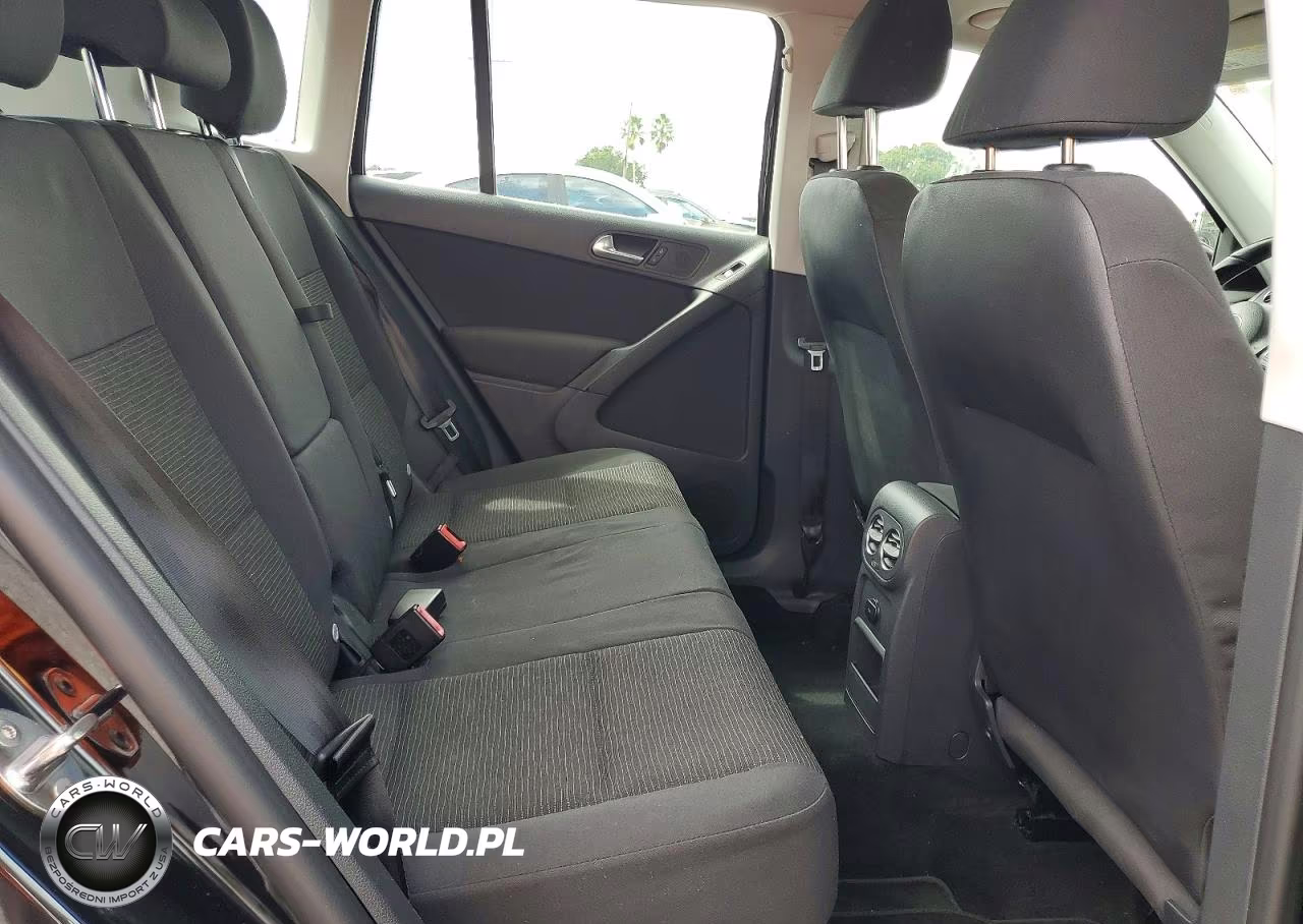 2014 Volkswagen Tiguan S VIN:WVGAV3AX0EW548003 - 11