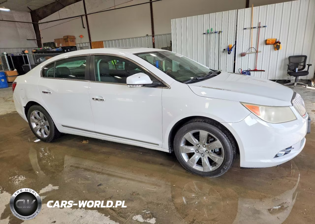 2010 Buick Lacrosse Cxs VIN:1G4GE5EVXAF226302 - 4