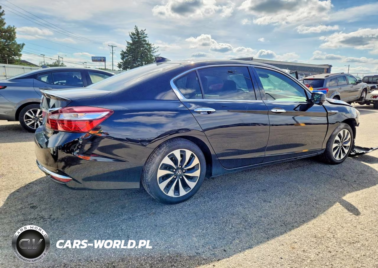 2017 Honda Accord Hybrid VIN:JHMCR6F39HC007058 - 3