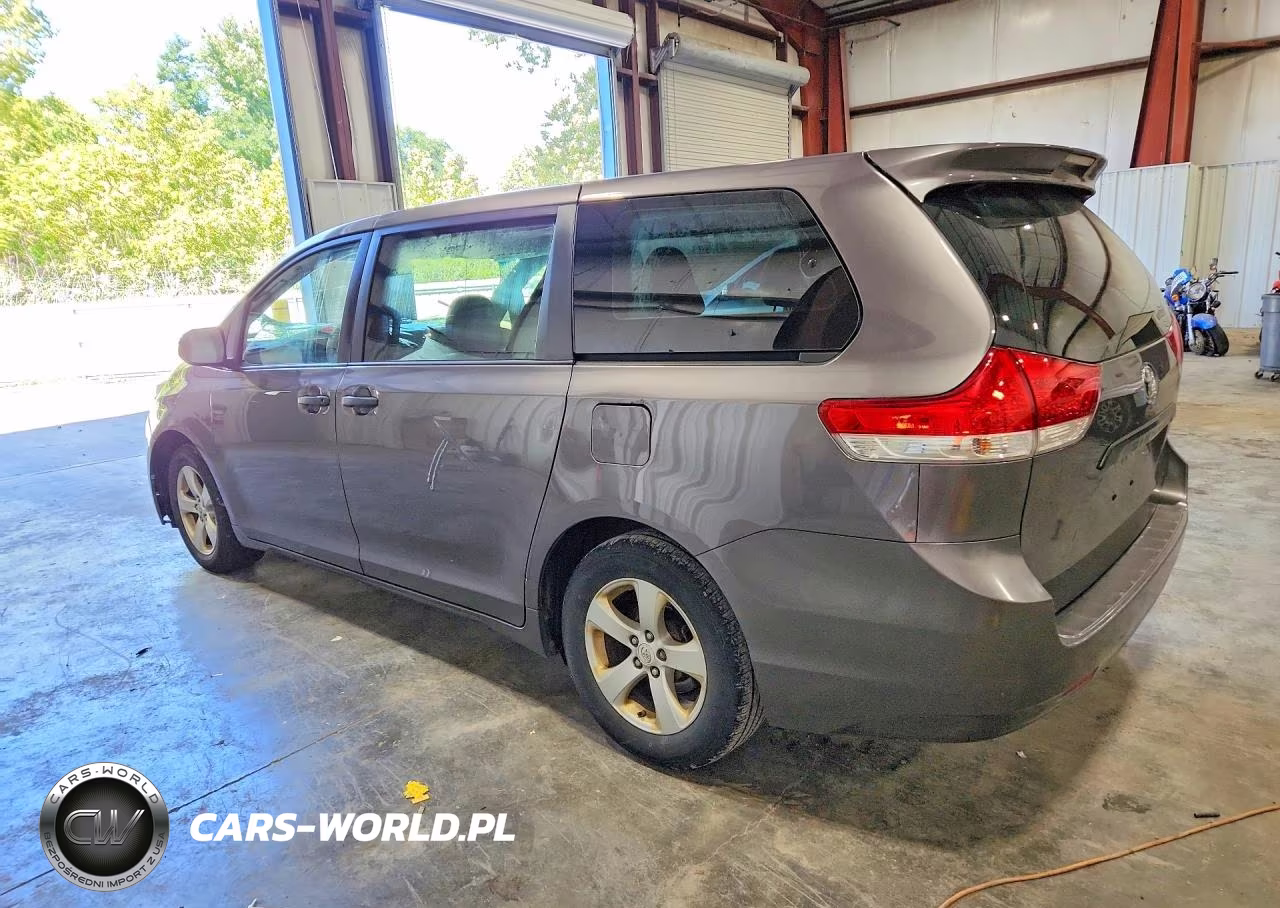 2012 Toyota Sienna Base 7-Passenger VIN:5TDZK3DC7CS187634 - 2