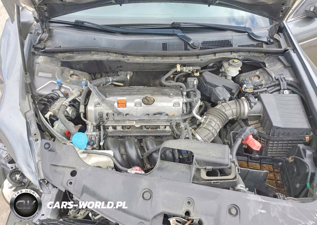 2011 Honda Accord Se VIN:1HGCP2F68BA123981 - 11