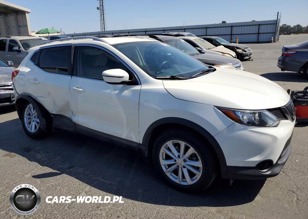2018 Nissan Rogue Sport Sv VIN:JN1BJ1CP5JW193655 - 4
