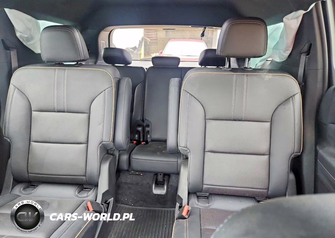 2025 Chevrolet Traverse High Country VIN:1GNEVKRSXSJ258909 - 10